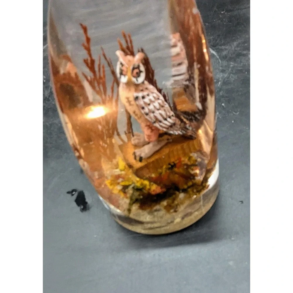 Vintage Lucite Owl Diorama Woodland Scene Paperweight 4